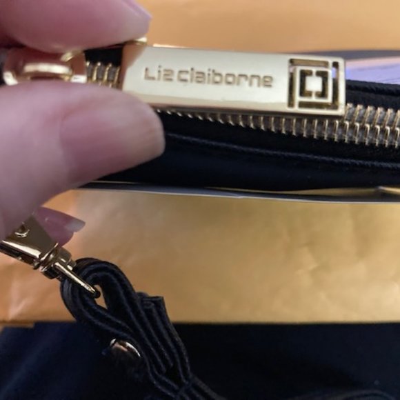 NWT - Liz Claiborne Universal Phone Charging Wallet/Wristlet For iPhone/Android - Picture 6 of 12